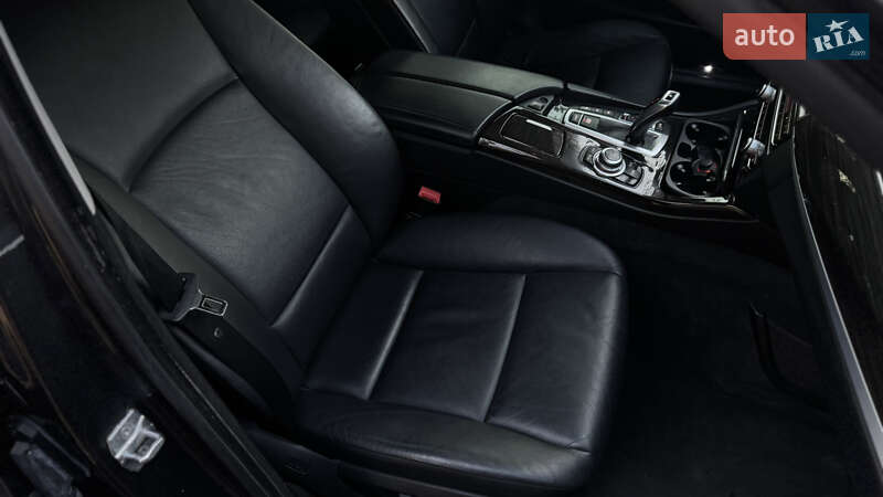 Седан BMW 5 Series 2013 в Ивано-Франковске