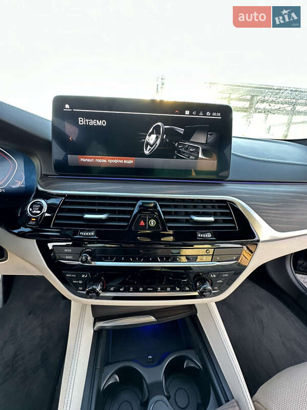 Седан BMW 5 Series 2020 в Львові