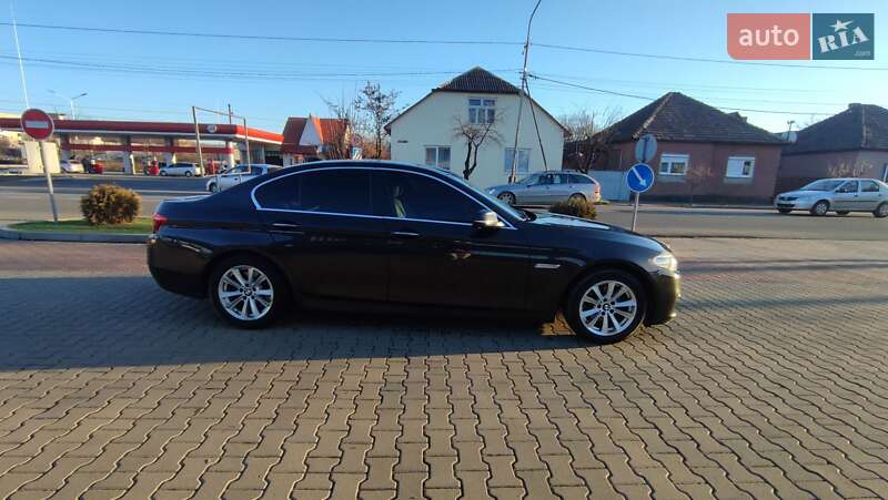 Седан BMW 5 Series 2014 в Дрогобичі