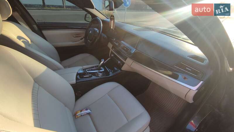Седан BMW 5 Series 2014 в Дрогобичі