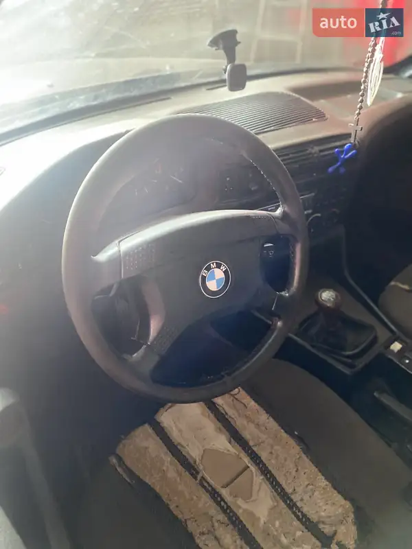 Седан BMW 5 Series 1990 в 