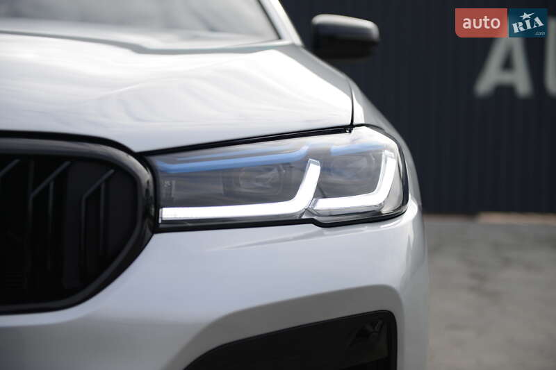 Седан BMW 5 Series 2019 в Мукачевому