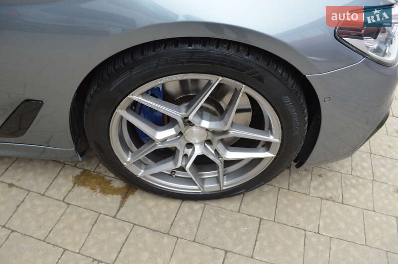 Седан BMW 5 Series 2017 в Львові