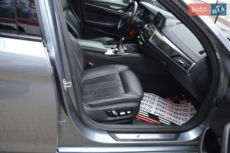 Седан BMW 5 Series 2017 в Львові