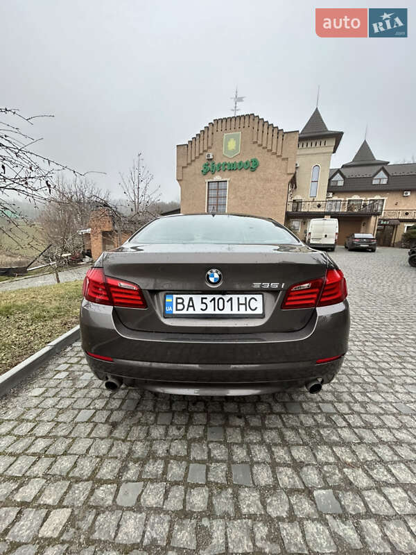 Седан BMW 5 Series 2010 в Первомайске фото 11 Седан BMW 5 Series 2010 в Первомайске