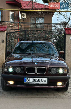 Седан BMW 5 Series 1993 в Одесі