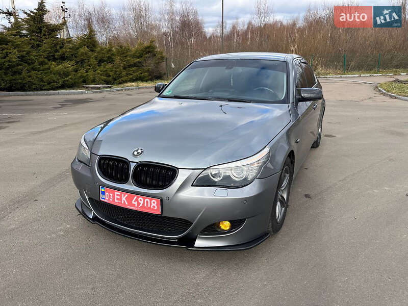 Седан BMW 5 Series 2009 в Шацьку