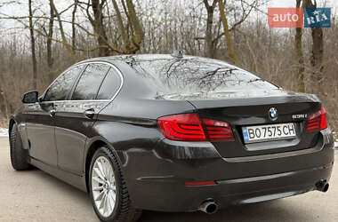 Седан BMW 5 Series 2011 в Золочеві