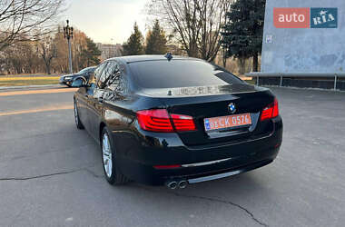 Седан BMW 5 Series 2011 в 