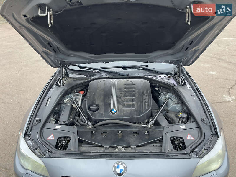 Седан BMW 5 Series 2010 в 