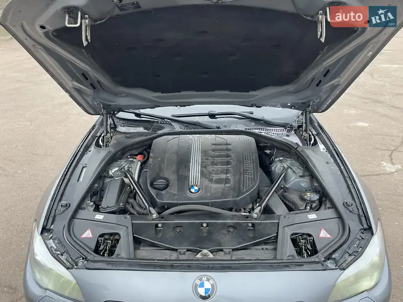 Седан BMW 5 Series 2010 в 