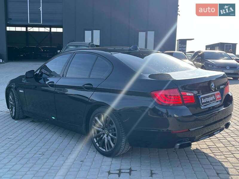 Седан BMW 5 Series 2010 в Львові