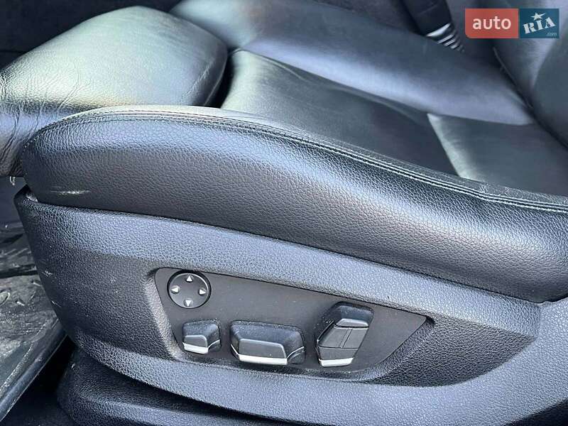 Седан BMW 5 Series 2010 в Львові