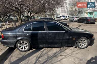 Седан BMW 5 Series 2000 в Запорожье