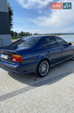 Седан BMW 5 Series 1999 в Новояворовске