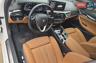 Седан BMW 5 Series 2021 в Яворове