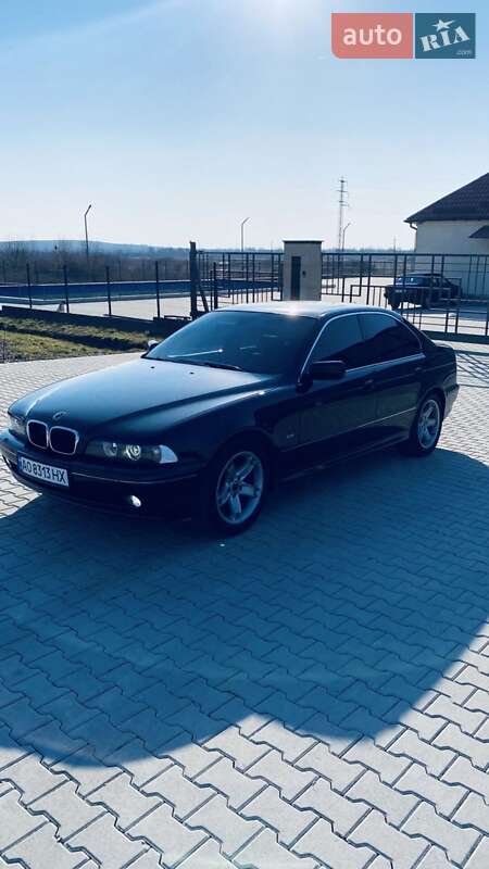 Седан BMW 5 Series 2003 в Ужгороде