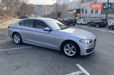 Седан BMW 5 Series 2015 в 