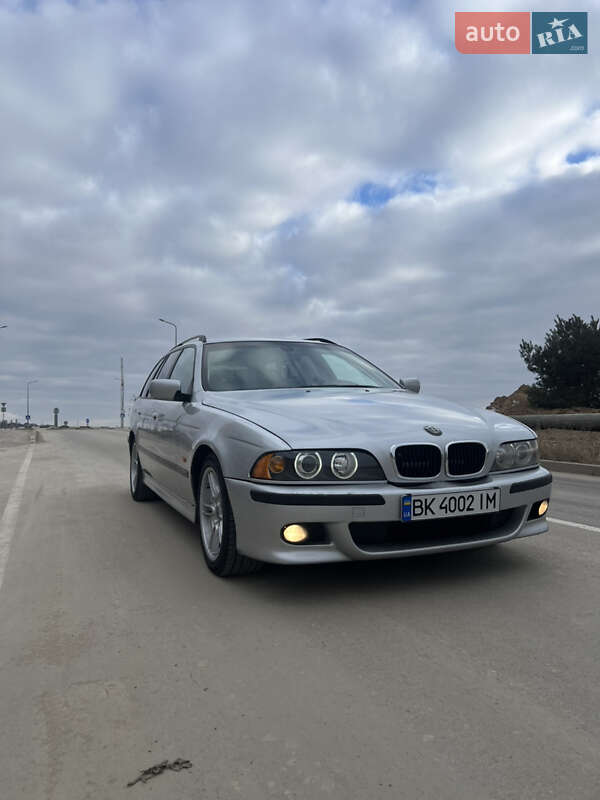 BMW 5 Series 2000
