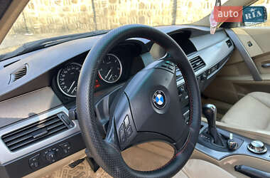 Седан BMW 5 Series 2005 в 