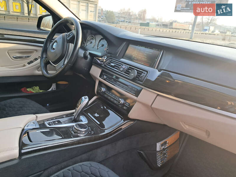 Седан BMW 5 Series 2013 в Днепре