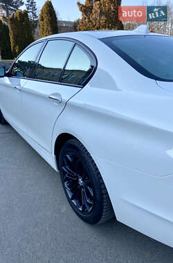 Седан BMW 5 Series 2011 в Умані