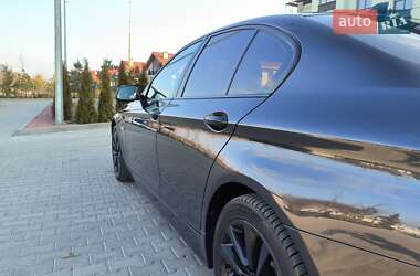 Седан BMW 5 Series 2013 в Ровно