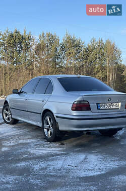 Седан BMW 5 Series 1999 в Полонном