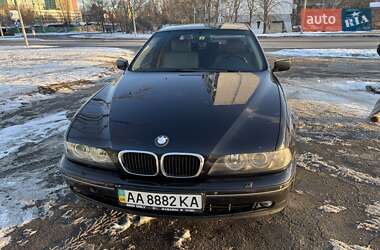 Седан BMW 5 Series 2002 в Киеве