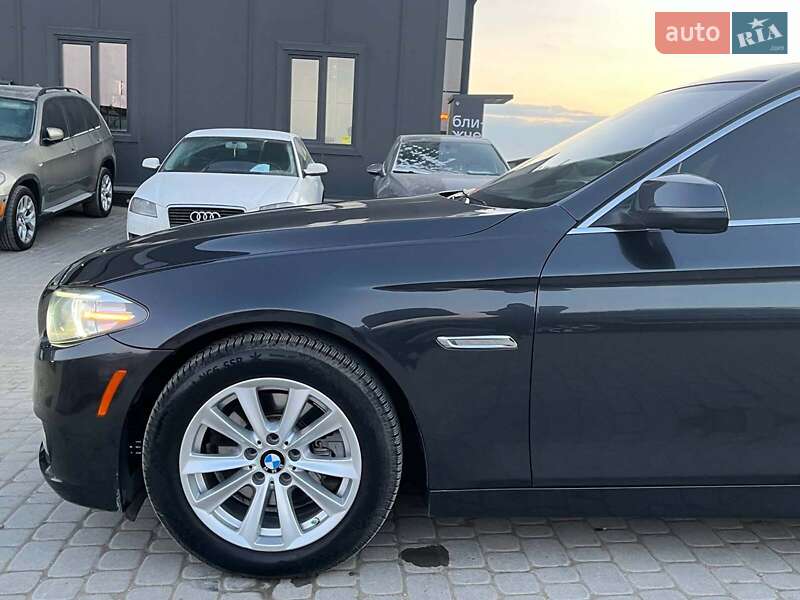 Седан BMW 5 Series 2015 в Львове