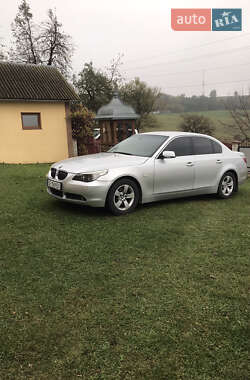 Седан BMW 5 Series 2004 в Черновцах