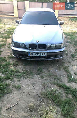 Седан BMW 5 Series 1999 в Измаиле