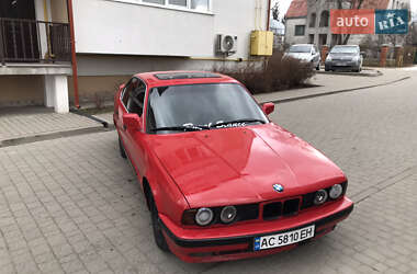 Седан BMW 5 Series 1989 в Львове