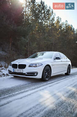 Седан BMW 5 Series 2013 в Волочиську