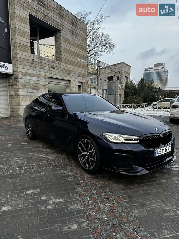 Седан BMW 5 Series 2023 в Дніпрі