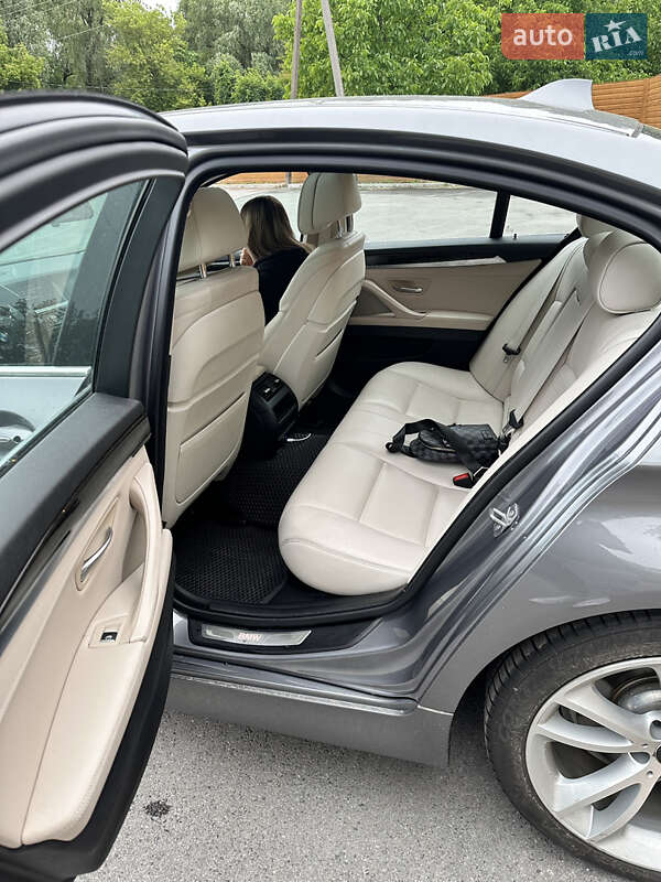 Седан BMW 5 Series 2014 в Чернигове