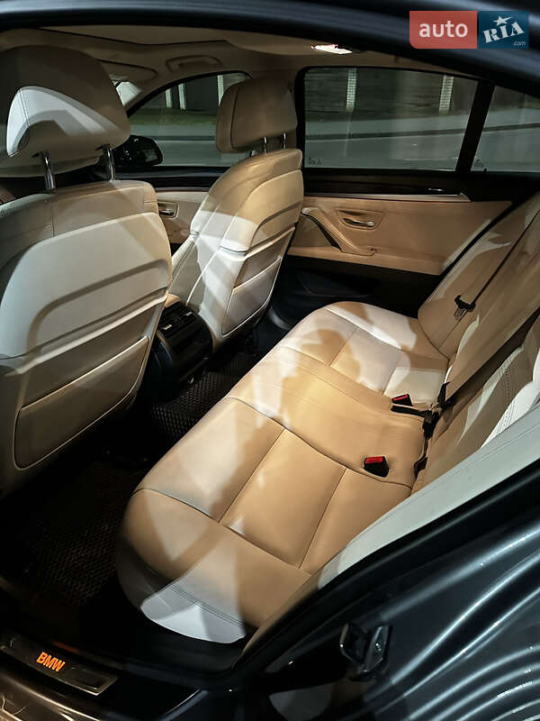 Седан BMW 5 Series 2014 в Чернигове