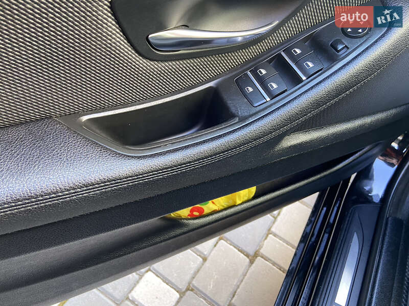 Седан BMW 5 Series 2012 в Долине