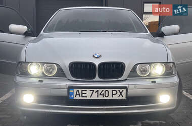 Седан BMW 5 Series 2002 в 
