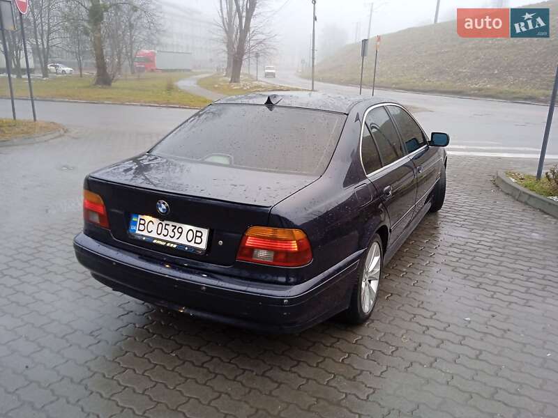 Седан BMW 5 Series 2001 в 