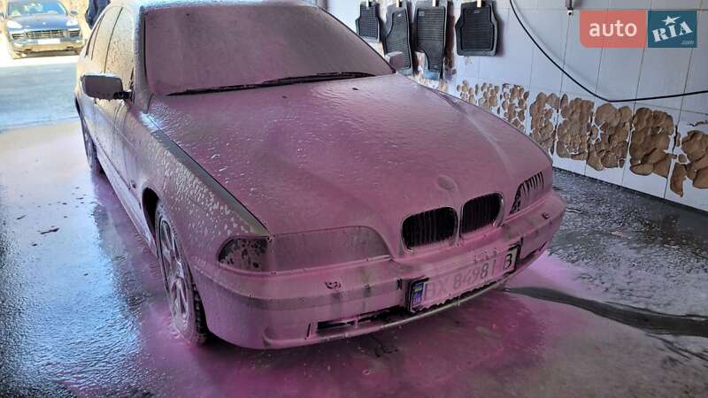 Седан BMW 5 Series 1999 в Чорткові