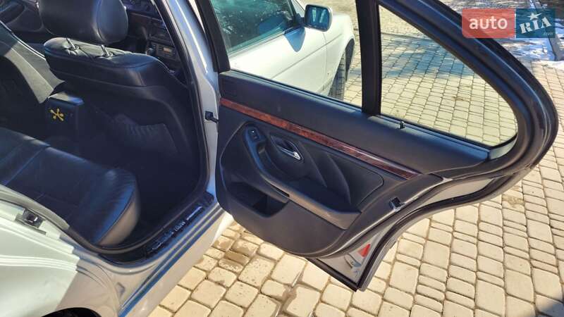Седан BMW 5 Series 1999 в Чорткові