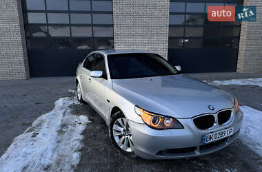 Седан BMW 5 Series 2004 в Сарнах