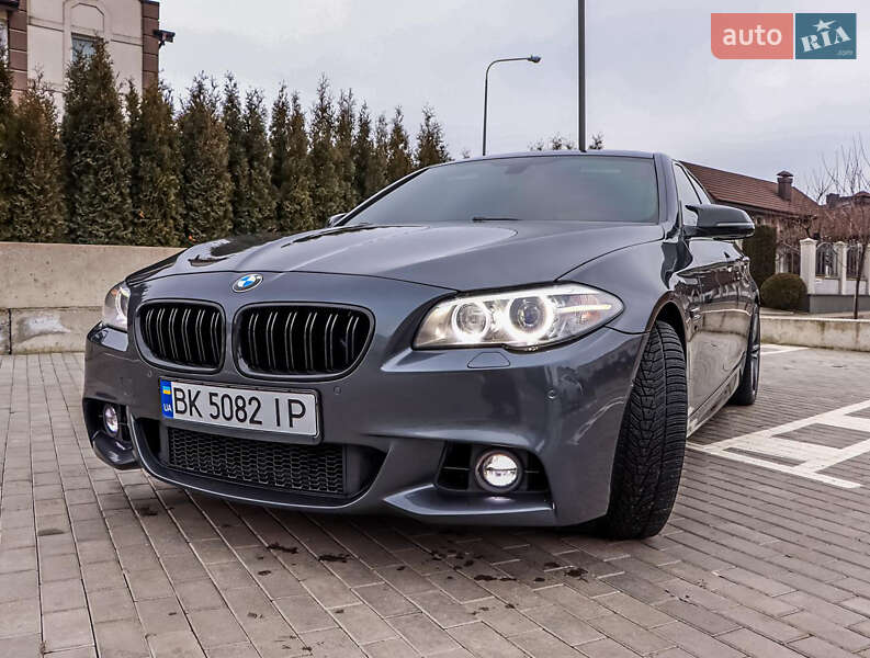 Седан BMW 5 Series 2015 в Рівному