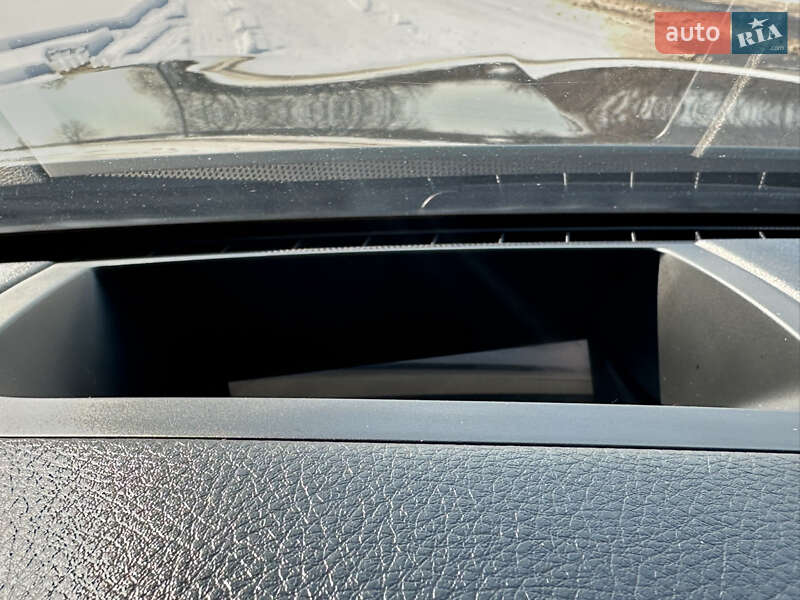 Седан BMW 5 Series 2012 в Ирпене