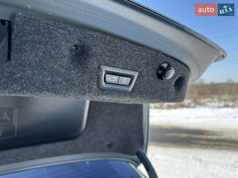 Седан BMW 5 Series 2012 в Ирпене