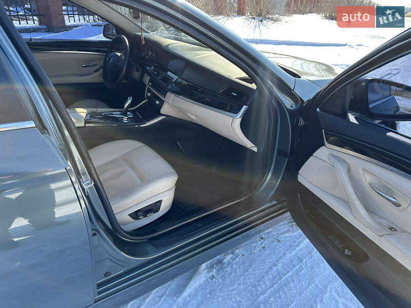 Седан BMW 5 Series 2012 в Ирпене