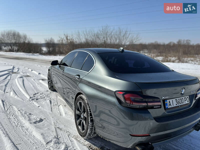 BMW 5 Series 2012 BMW 5 Series 2012