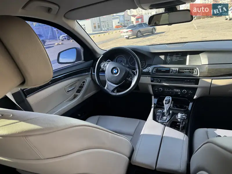 Седан BMW 5 Series 2011 в 