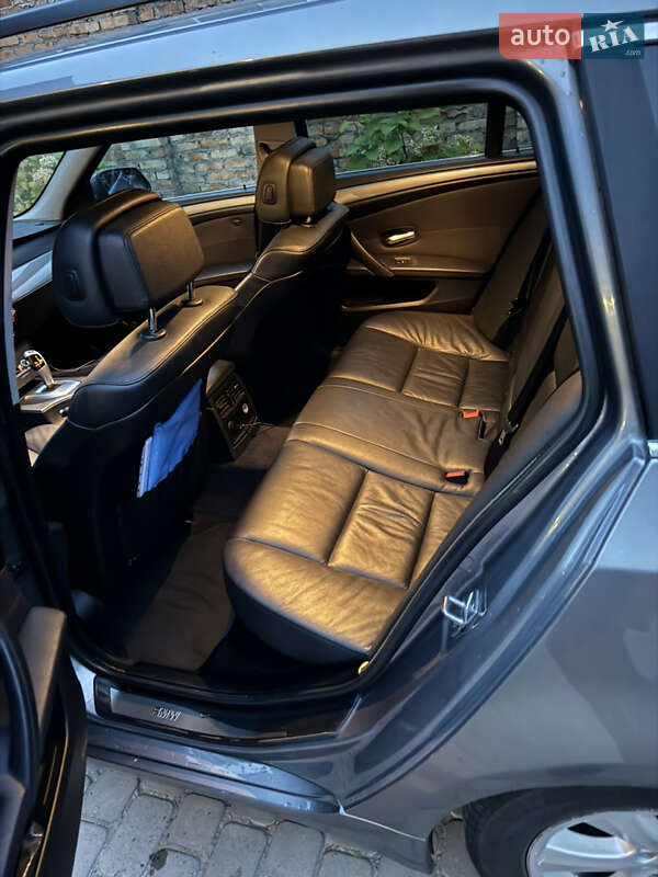 Универсал BMW 5 Series 2010 в Львове